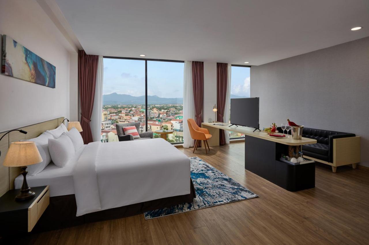 Khach San Sam Quang Binh Hotel Ðồng Hới Buitenkant foto