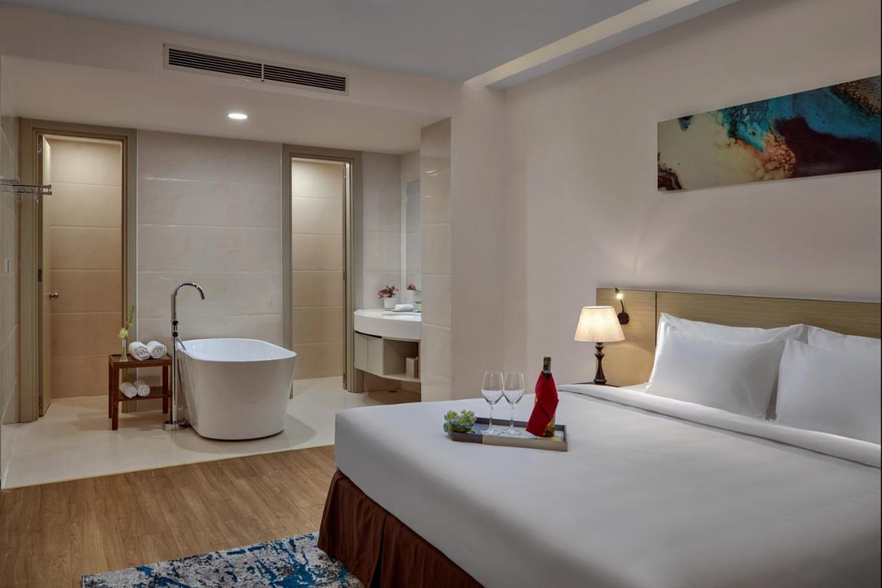 Khach San Sam Quang Binh Hotel Ðồng Hới Buitenkant foto