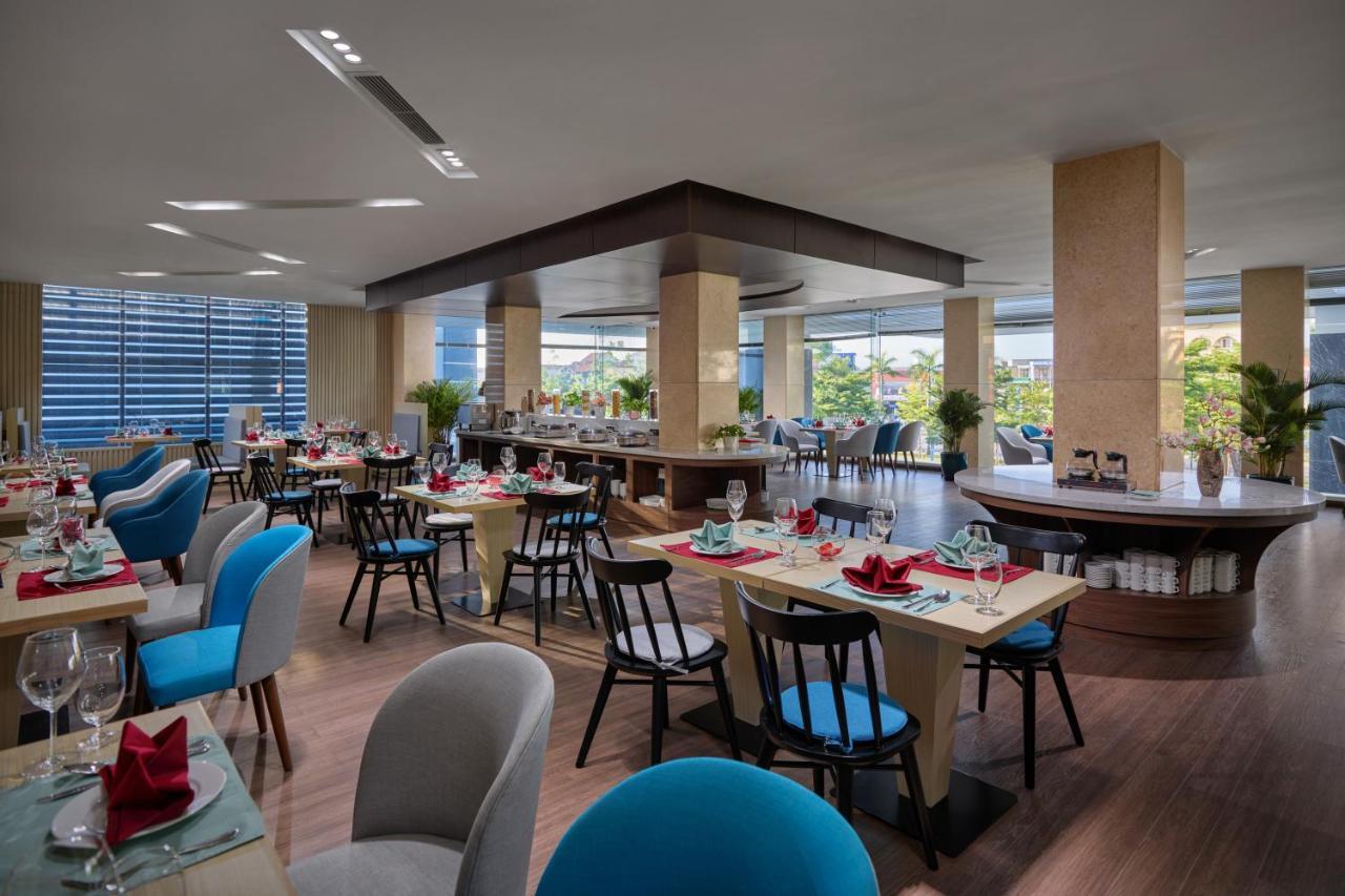 Khach San Sam Quang Binh Hotel Ðồng Hới Buitenkant foto