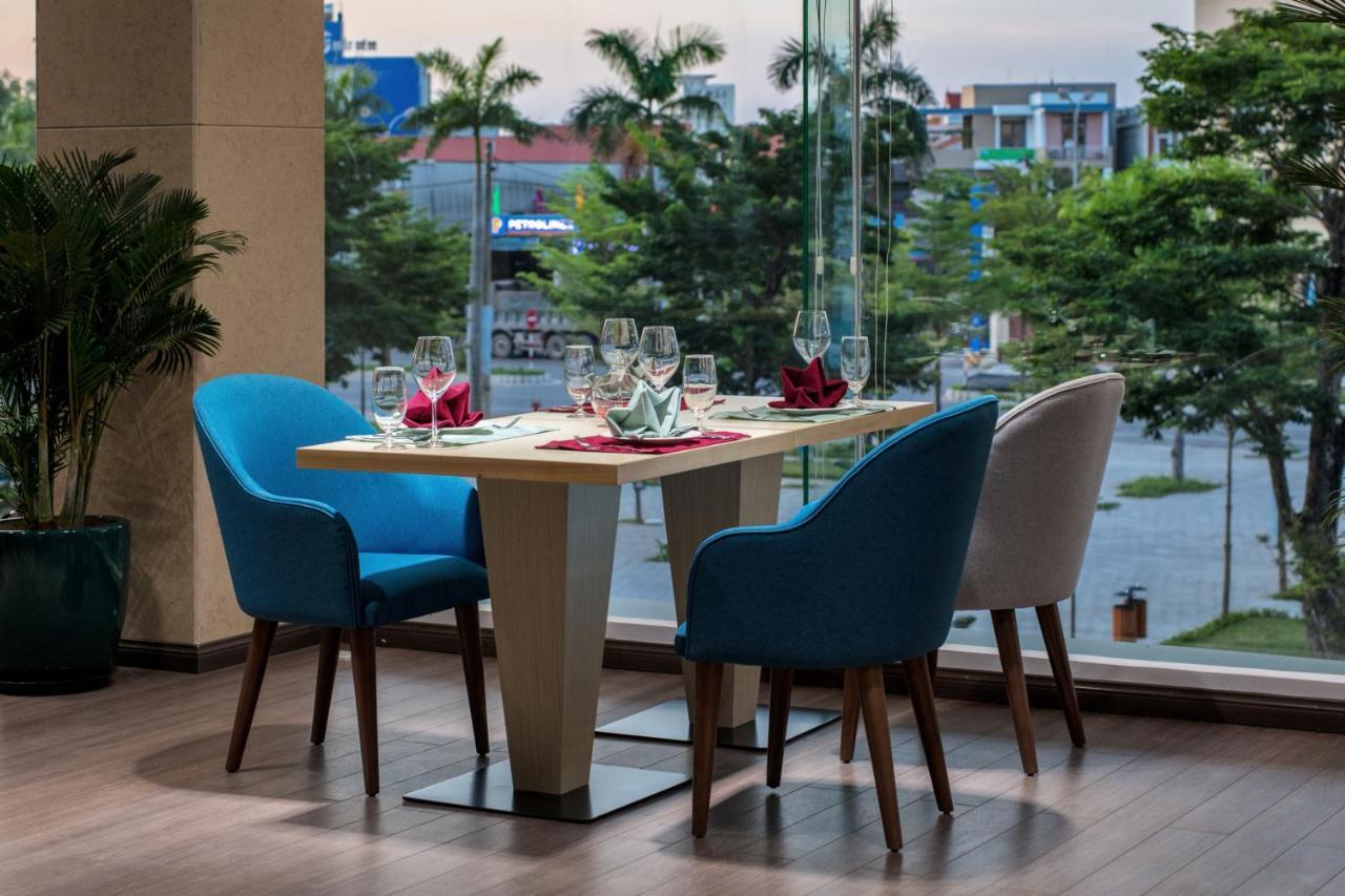 Khach San Sam Quang Binh Hotel Ðồng Hới Buitenkant foto