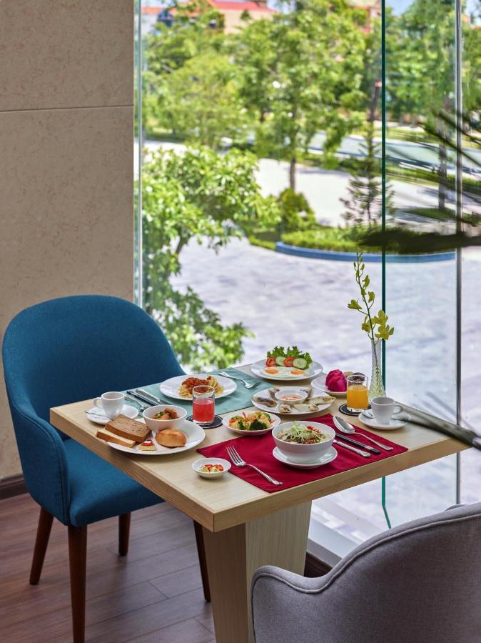 Khach San Sam Quang Binh Hotel Ðồng Hới Buitenkant foto